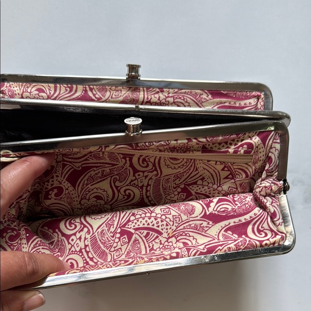 Hobo Lauren Leather Clutch with Silver Trim - Picture 4 of 4